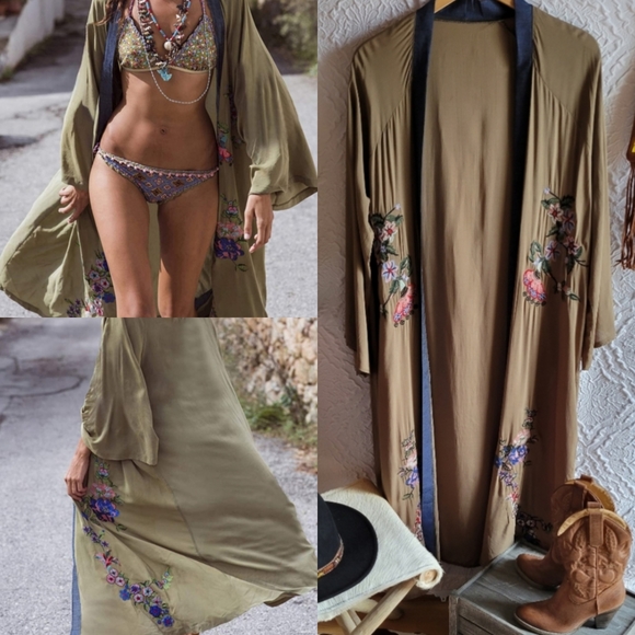 SALE‼️SECRET GARDEN Embroidered Floral Kimono - Picture 2 of 12